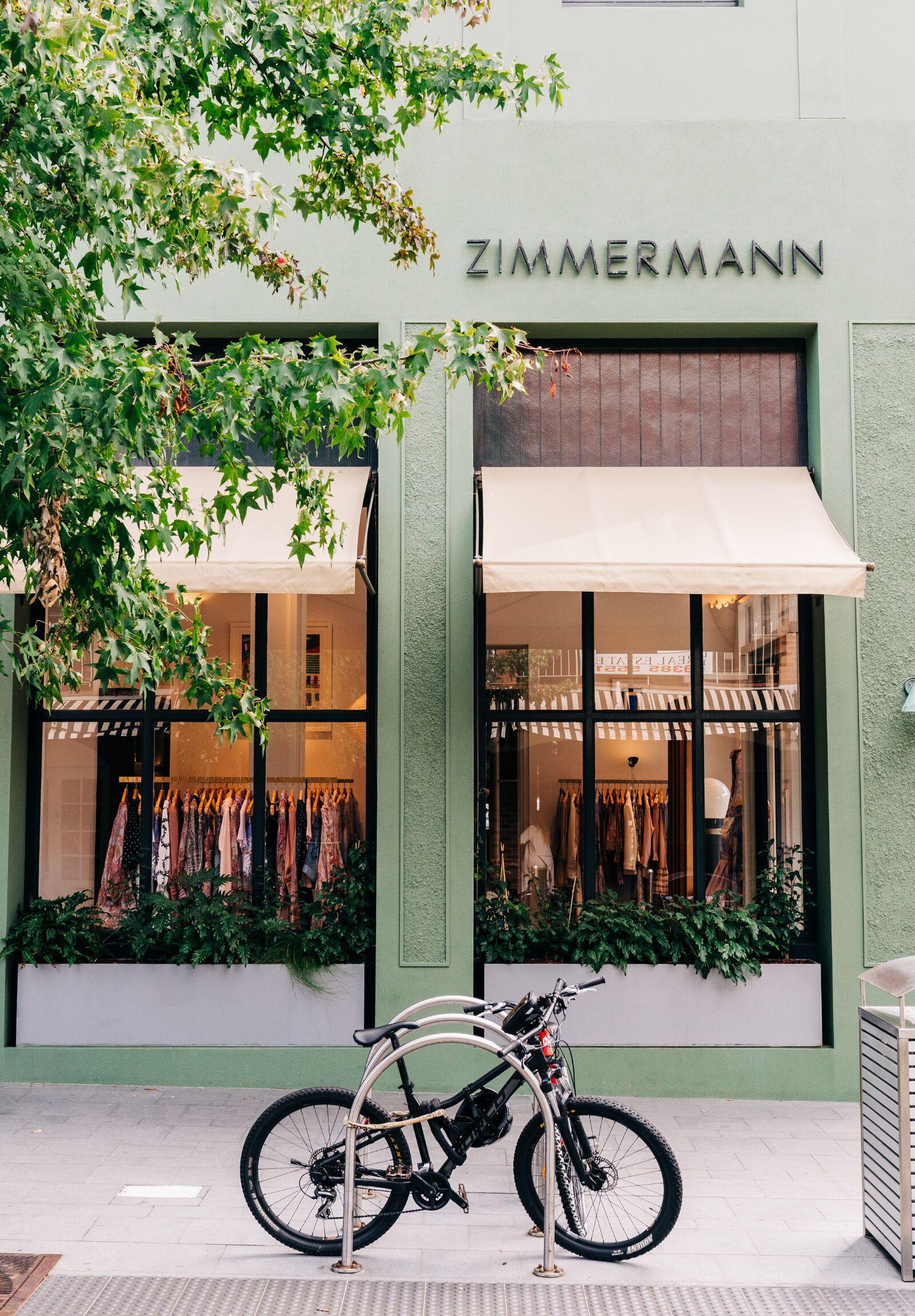 AT THE EPICENTRE OF THIS NEIGHBOURHOOD LOCALE LIES CLAREMONT QUARTER, A HUB OF LUXURY AND STYLE.